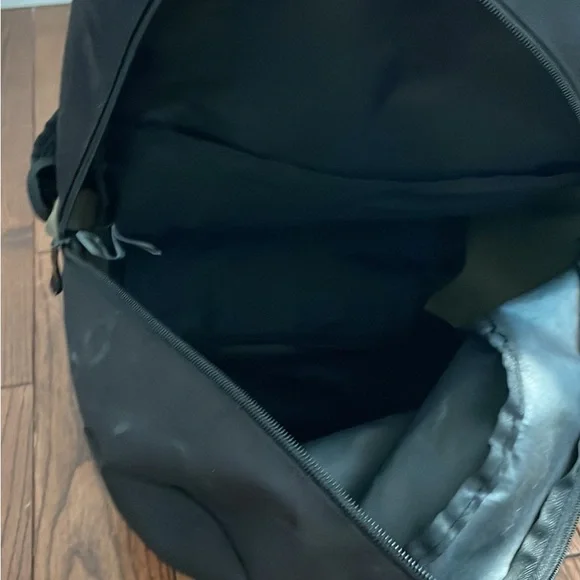 Puma backpack - Picture 3 of 3